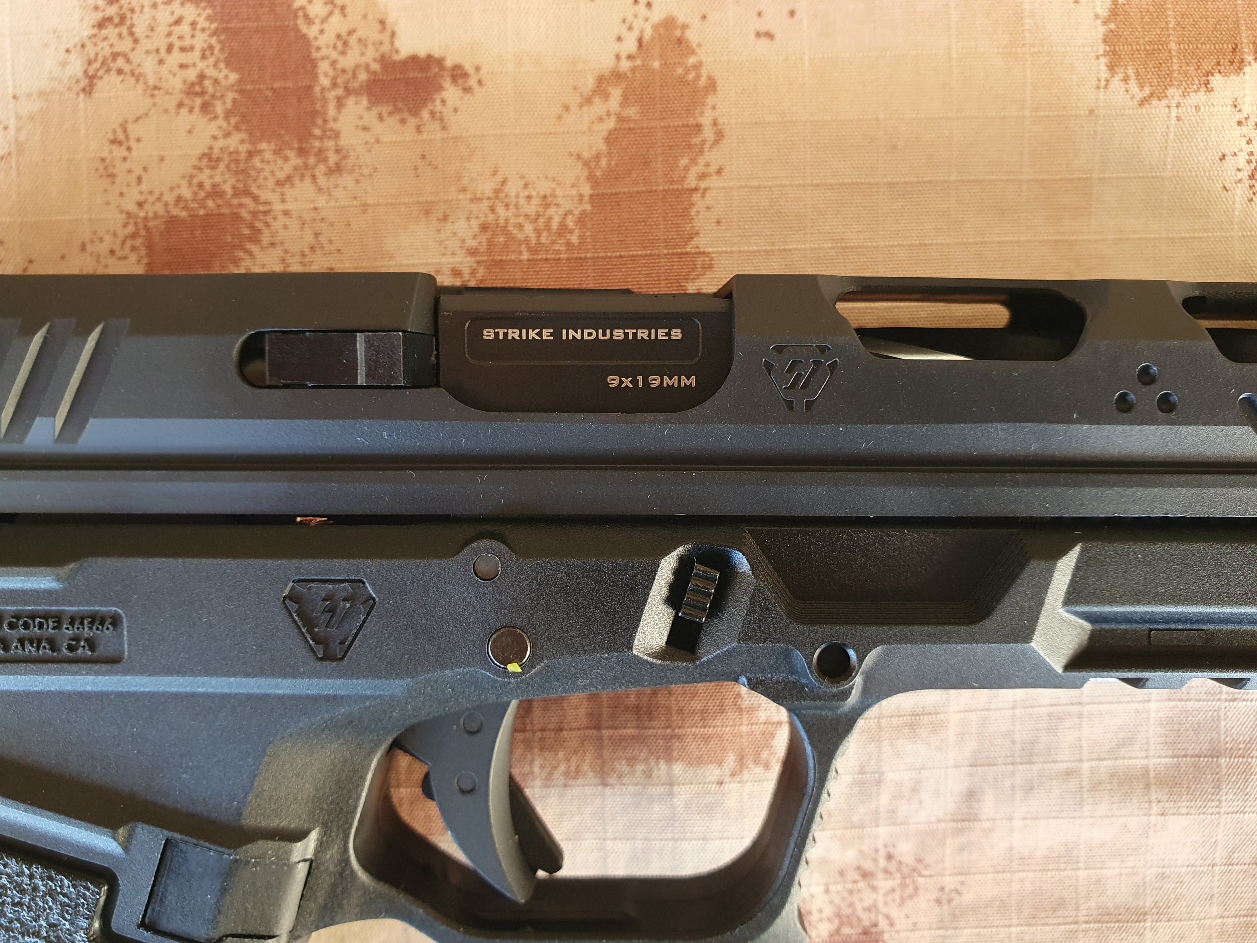 ARK 17 Co2 BlowBack Airsoft Pistol Strike Frame Standard by KWC EMG Strike Industries