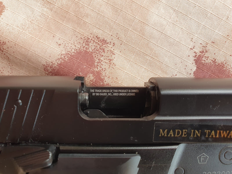 P226 Sig Sauer Navy Co2 XXL GBB Pistol by KWC > Swiss Arms