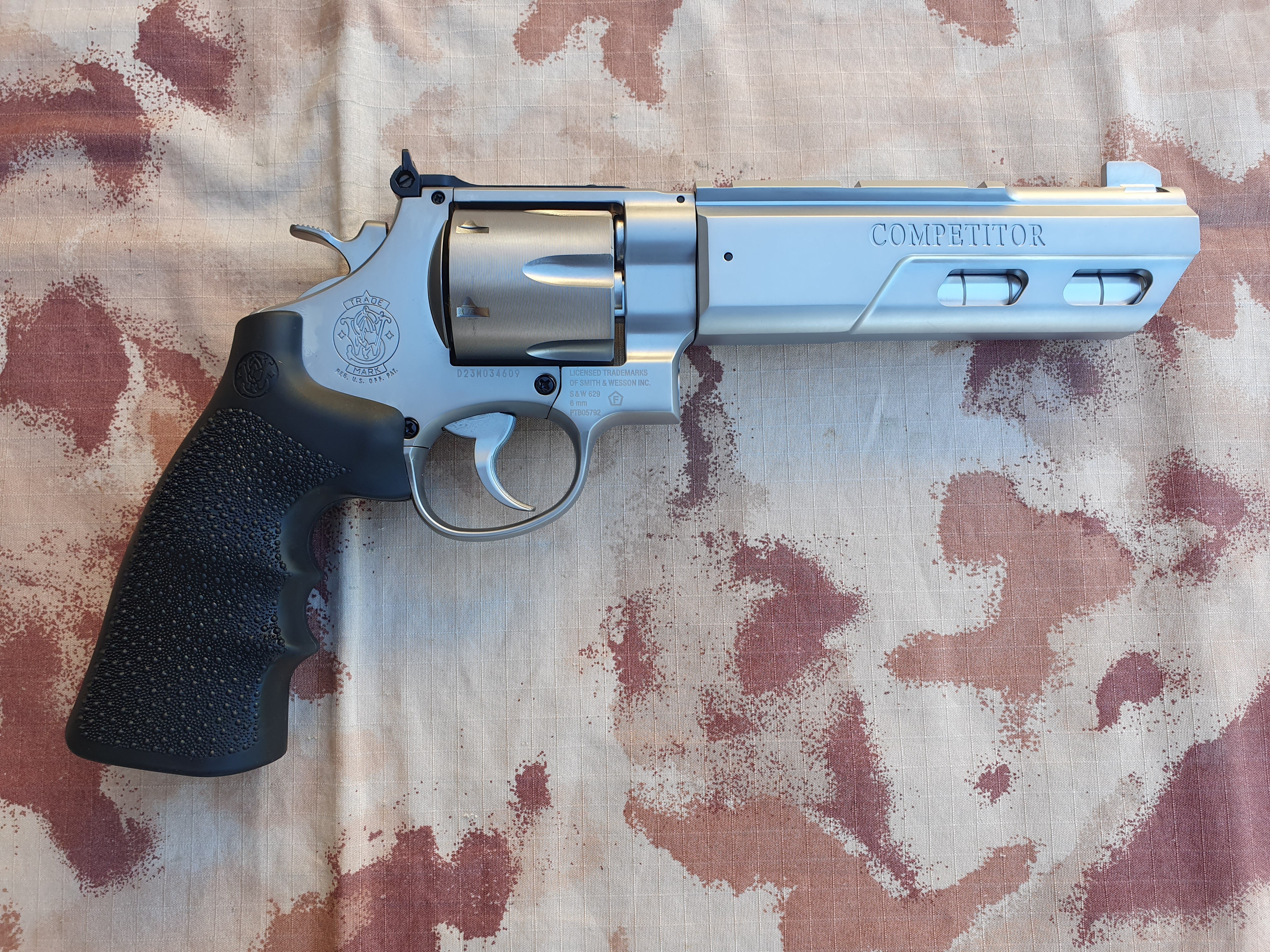 Umarex - Smith & Wesson Competitor .44Magnum 6inch Co2 Silver - Chrome Revolver by Smith & Wesson - Umarex
