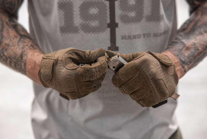 Mechanix Gloves Padlock Guanti Touchscreen High Dexterity Grip Coyote Tan by Mechanix