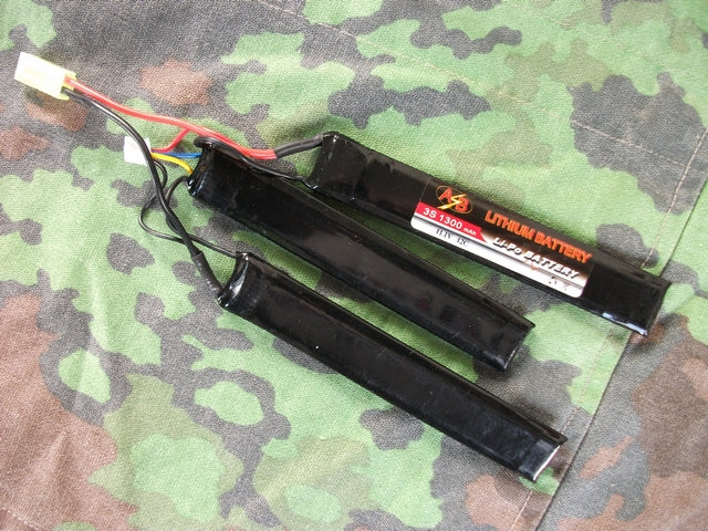 Li-Po Batteria A-B a 3 Elementi 11.1v. 1300mAh 12C+