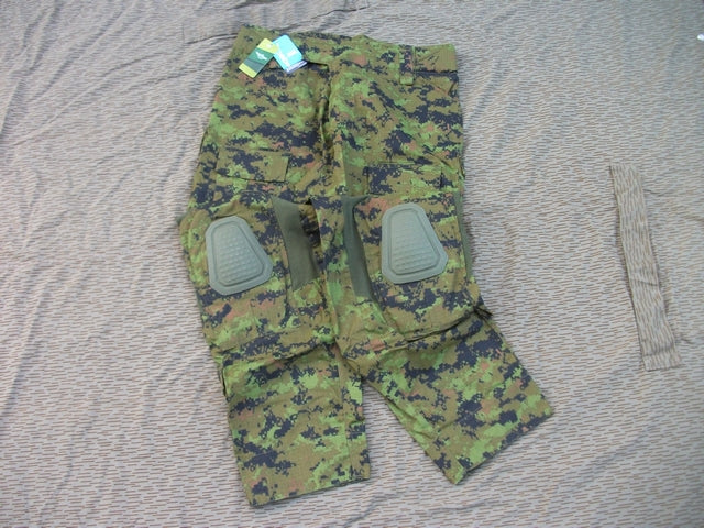Cadpat Predator Combat Pantalone by Invader Gear