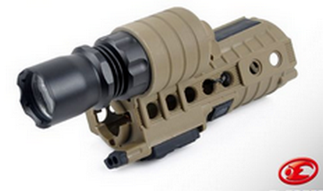 M500A Tan M4 Torcia Tattica Lithium Powered System