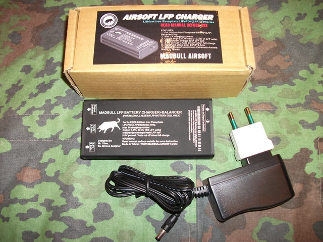 Carica Batterie Madbull Specifico per Batterie Li-Fe Madbull