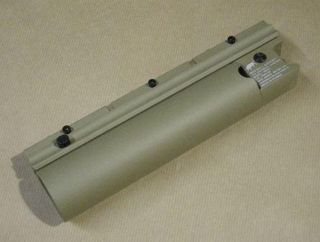 Lancia Granate Tan XM 203-L Madbull