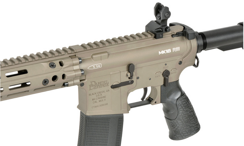 Daniel Defense M4A1 RIII 14,4inch FDE FlatDark Earth Mosfet - High Speed E-Edition EMG Licensed by Cyma Platinum