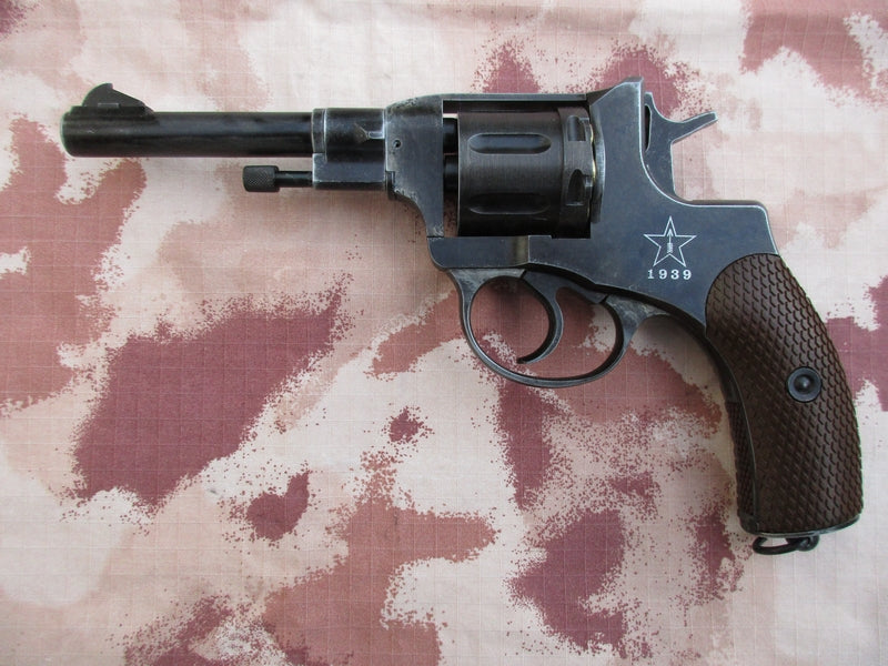 Nagant M1895 Co2 Revolver Weathered by Gletcher
