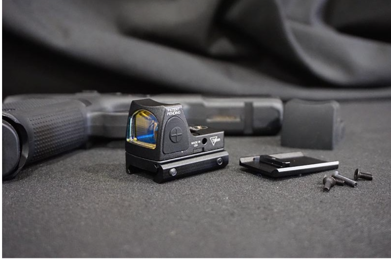 G-Serie RMR Type Mini Red Dot con Mount per G17 - G18c etc. by TMC