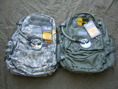 BFM Zaino Camelbak 42L con vescica da 3L Colorazione ACU & Foliage Green