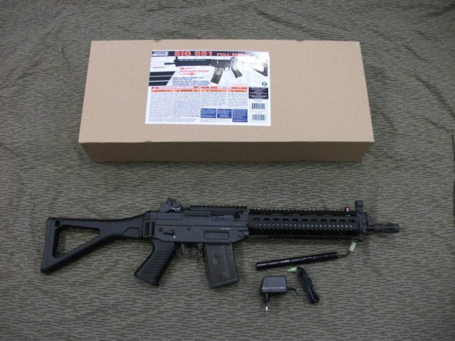 SIG 551 RIS blowback by Cybergun